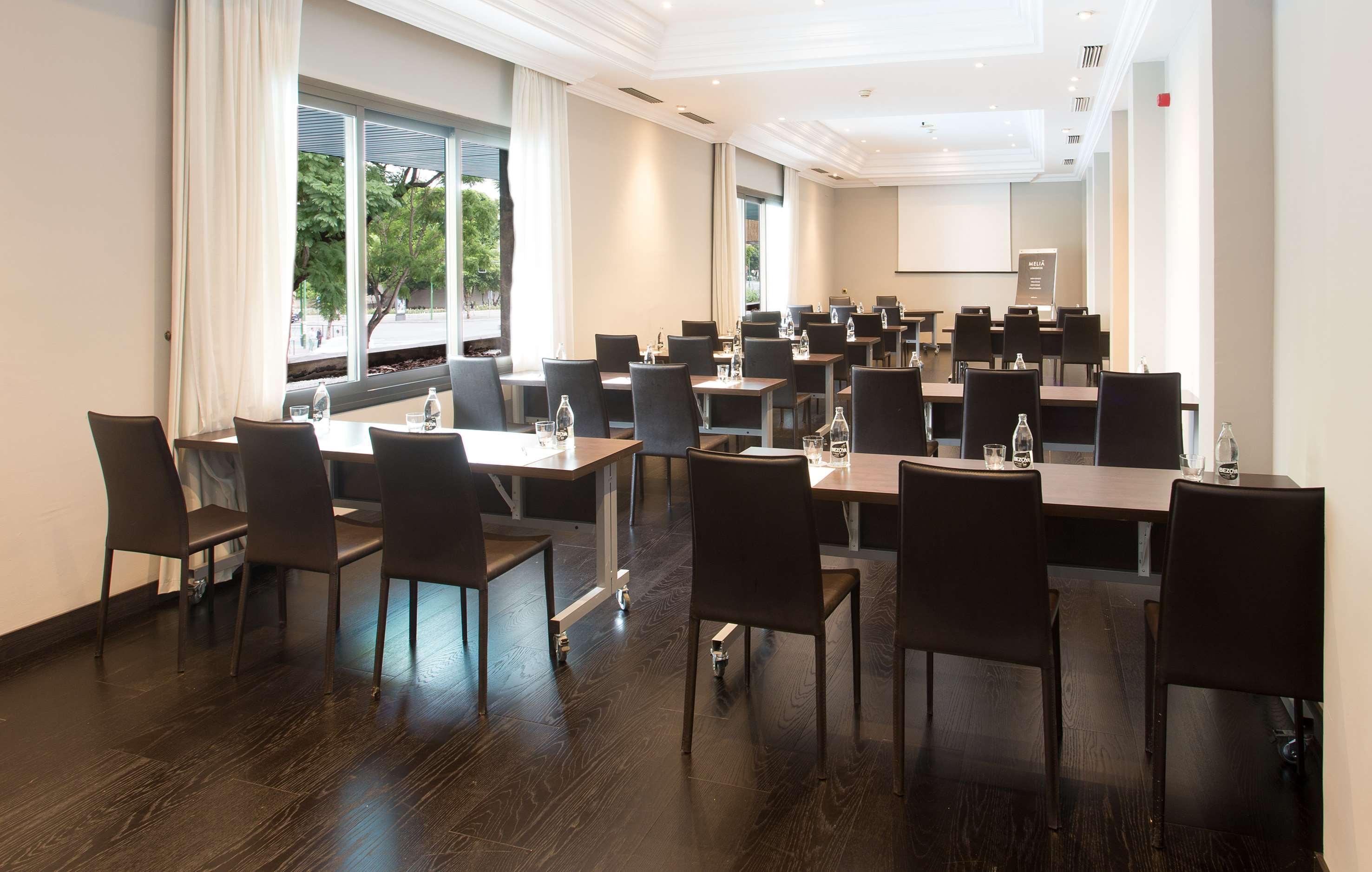Hotel Melia Lebreros Seville